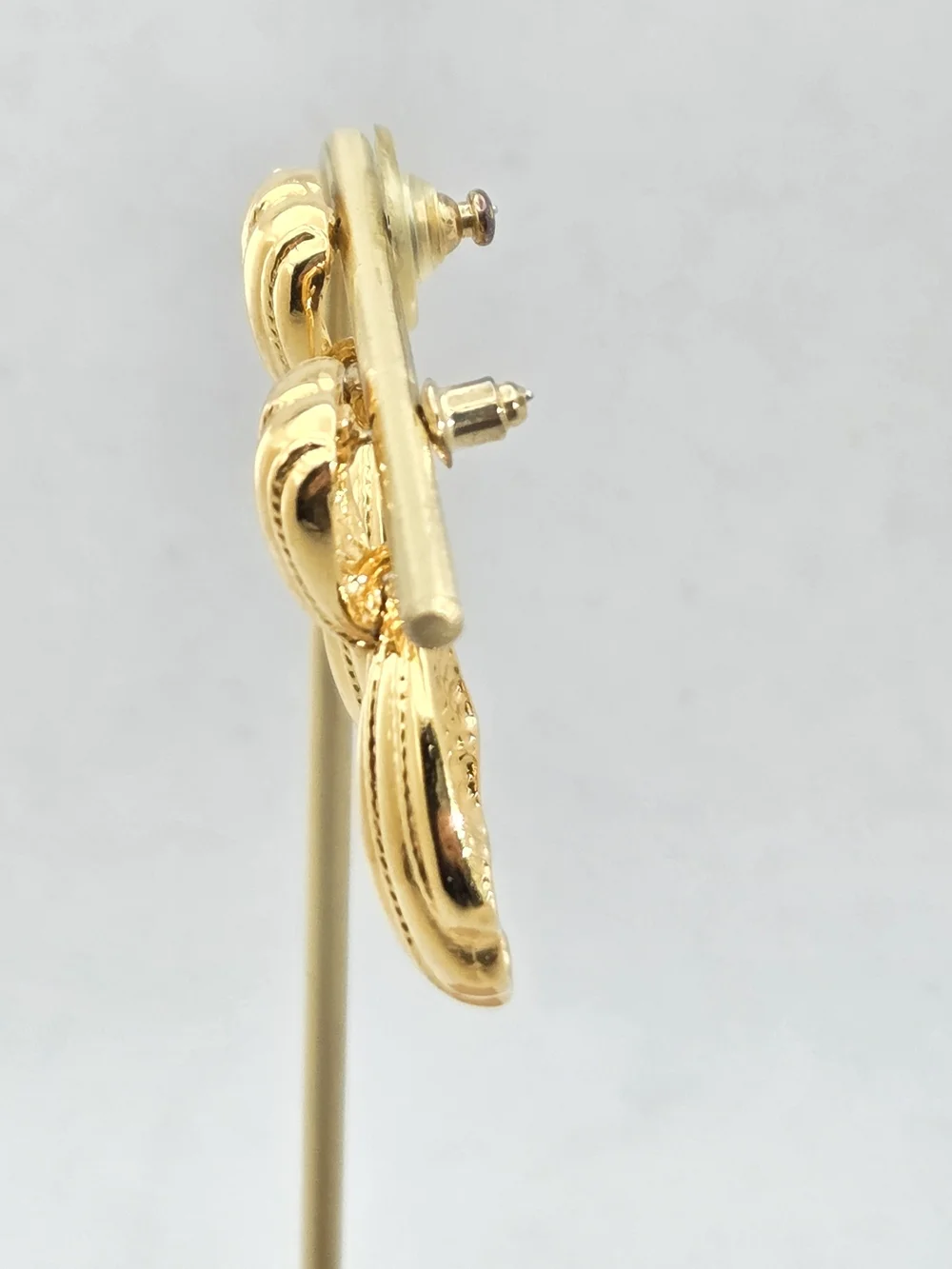 Vintage Anne Klein Gold Tone Ribbed Door Knocker Dangle Earrings Post Back